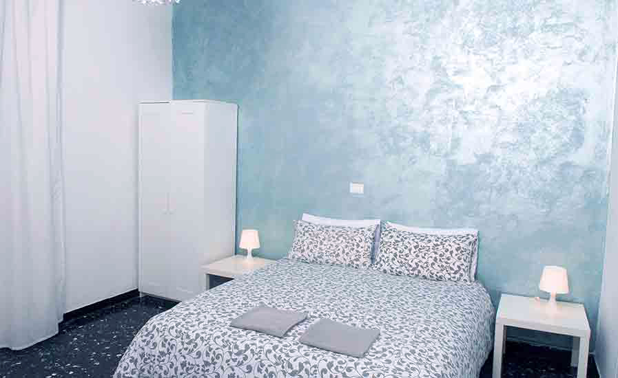 TRIPLE ROOM PRIVATE BATHROOM 10m BALCONY