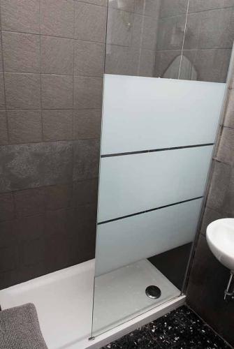 room3_bathweb