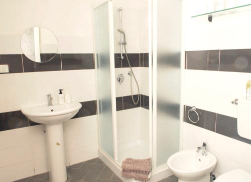 vara_room5b