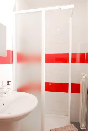 vara_room_2f
